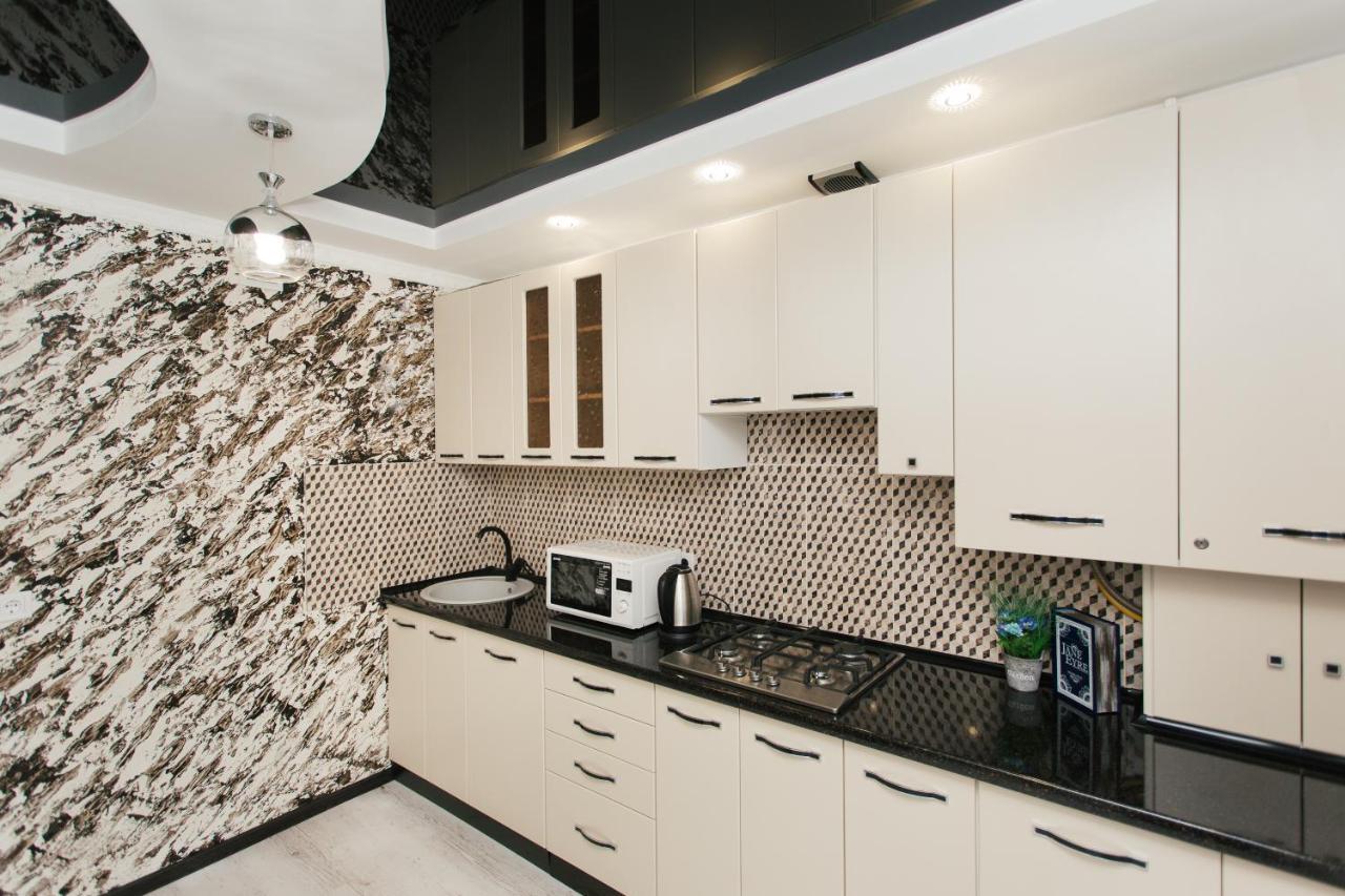 De Luxe Apartments Centr Illinskaya Sumy Luaran gambar