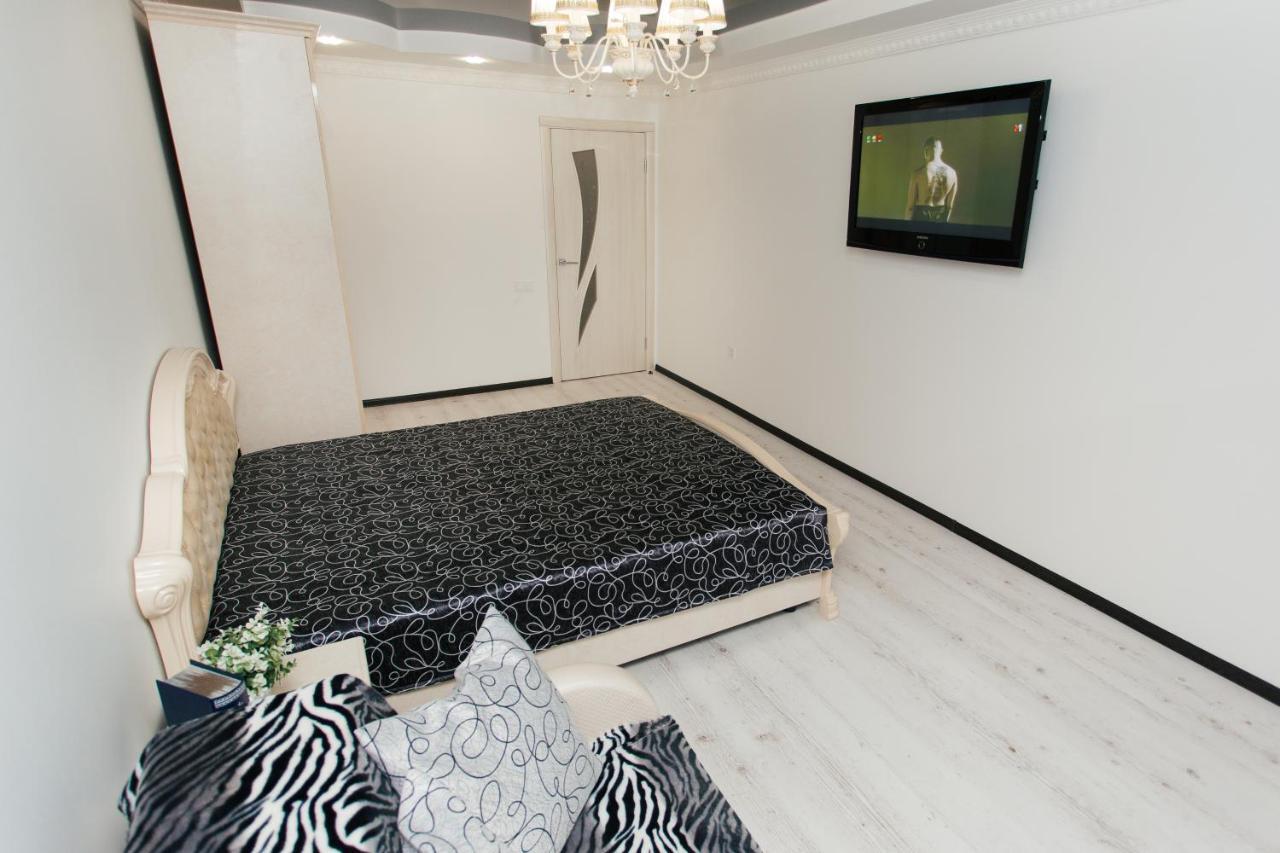 De Luxe Apartments Centr Illinskaya Sumy Luaran gambar