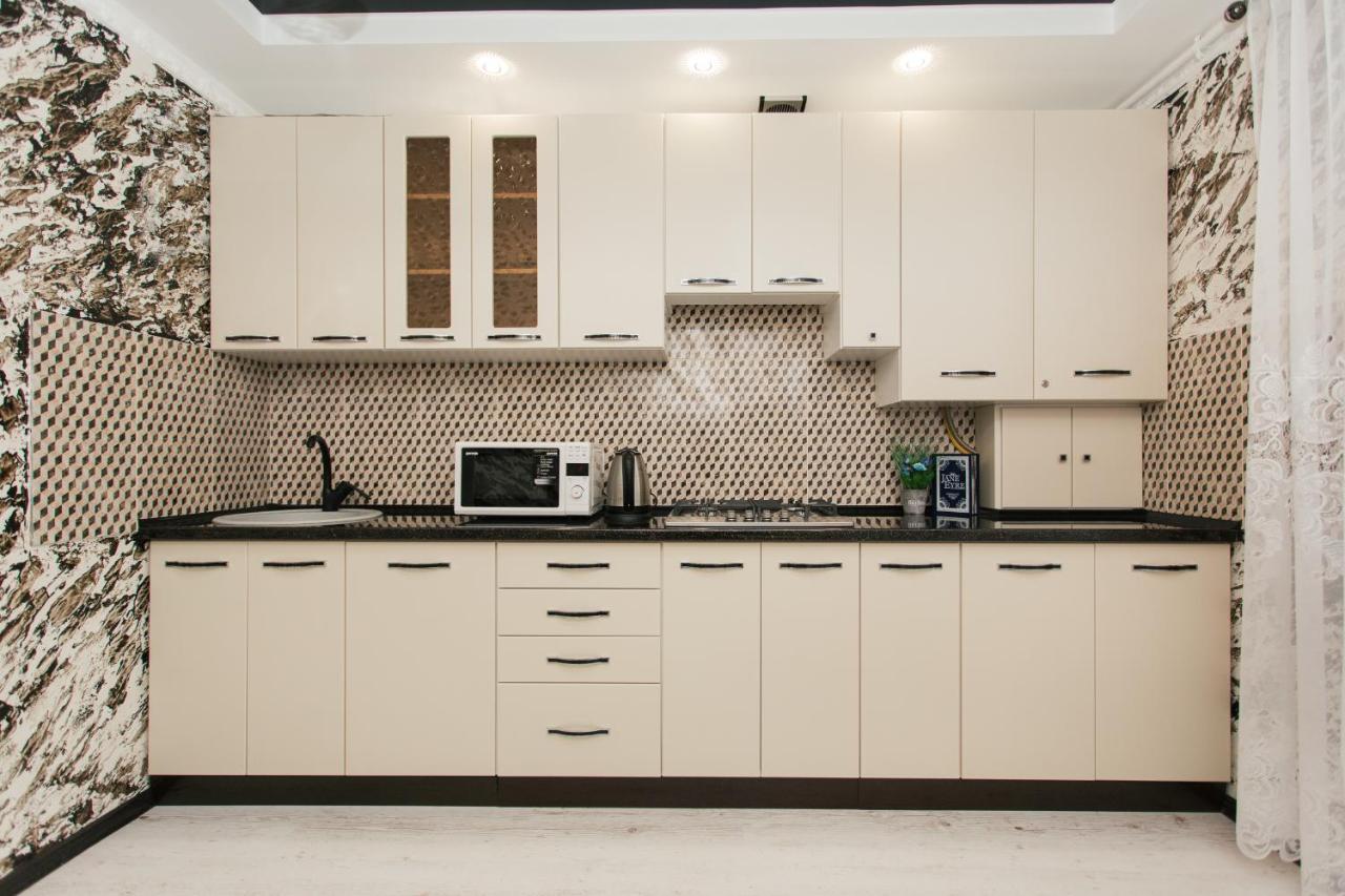 De Luxe Apartments Centr Illinskaya Sumy Luaran gambar